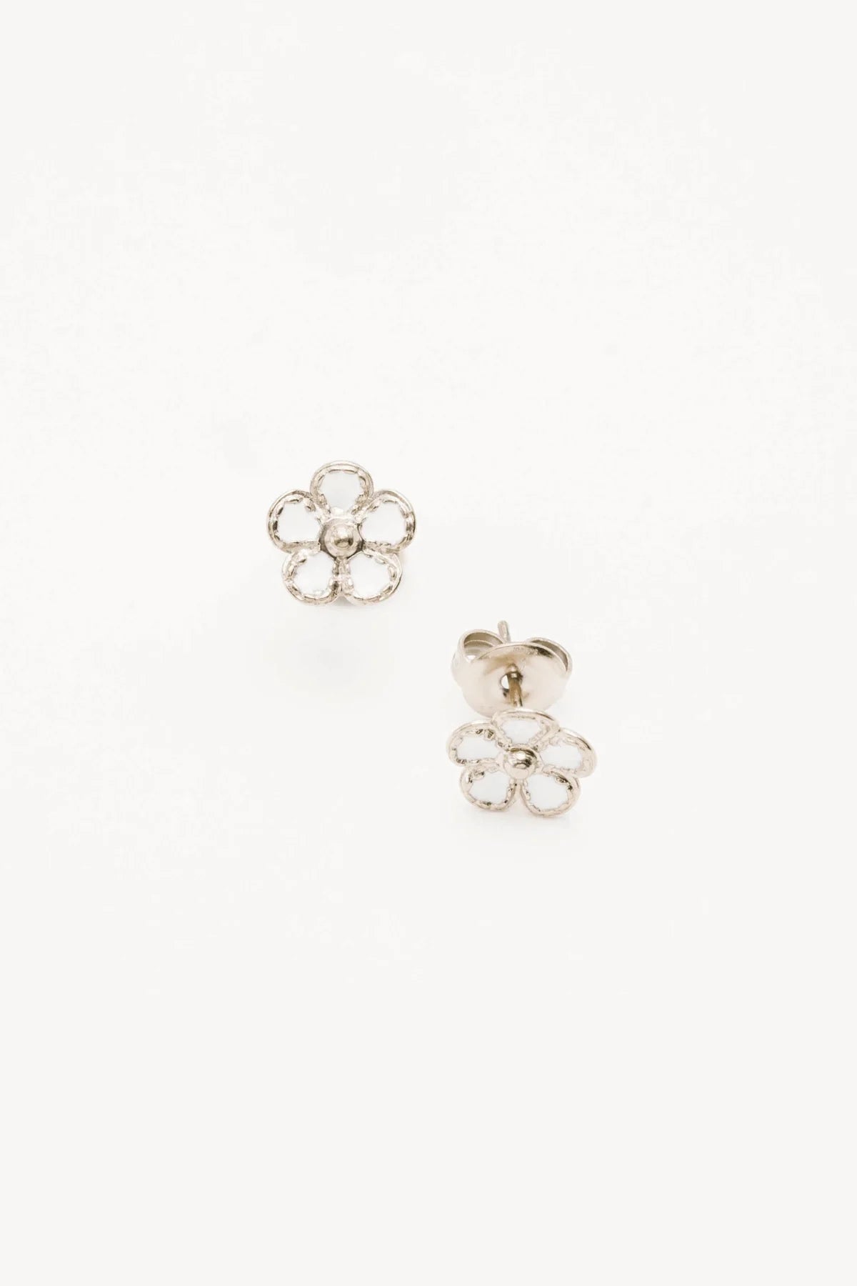 Alizon Flower Earring White Silver